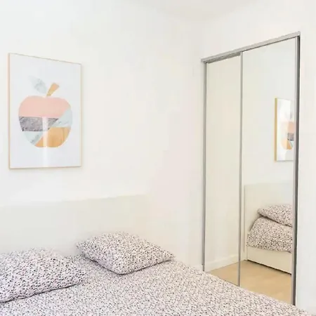 Amazing Large 1-bedroom *