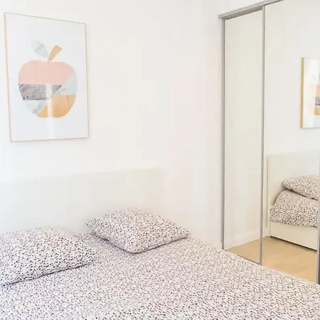 Apartment Amazing Large 1-bedroom Cannes
